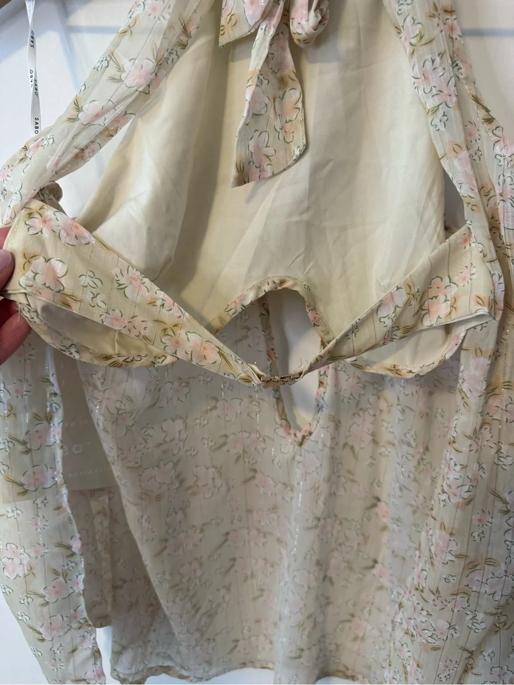 NWT Skirt Kinslee Cream Floral Halter Tie Neck Short Set Small